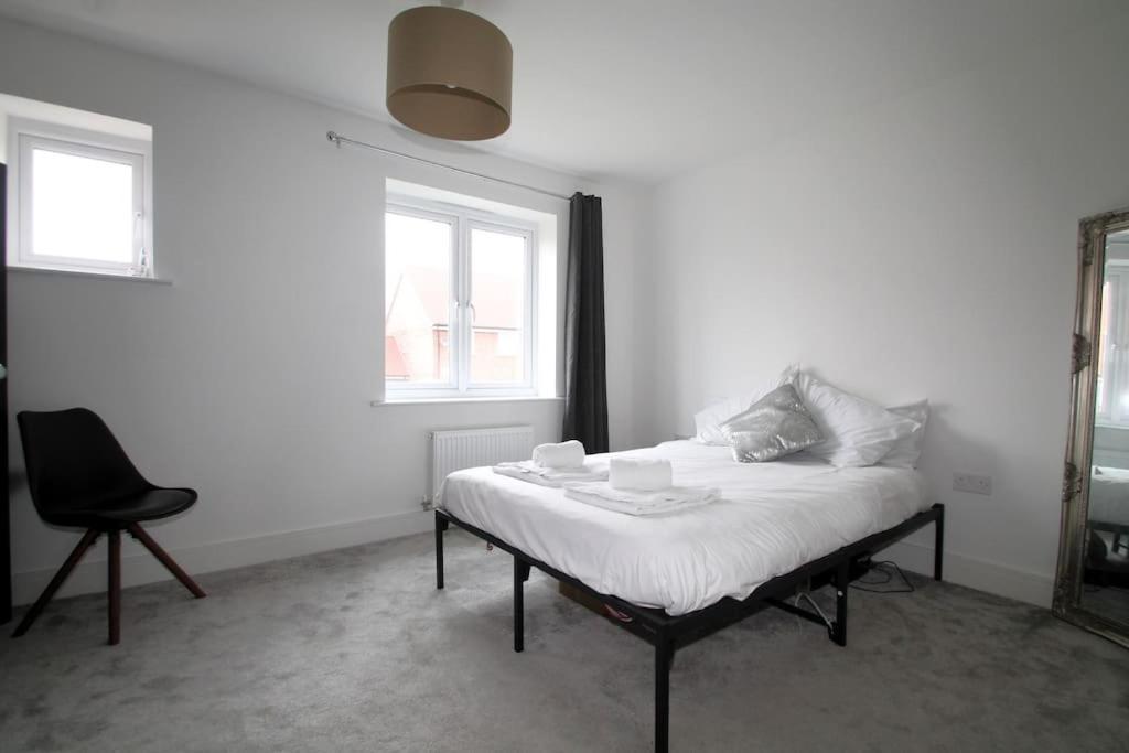 브룸필드 Beaulieu Park - Sleeps 10 - Chelmsford 빌라 외부 사진